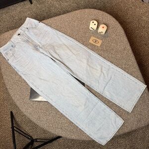 Levi’s Women’s High-Waisted Straight Jeans – Size 26